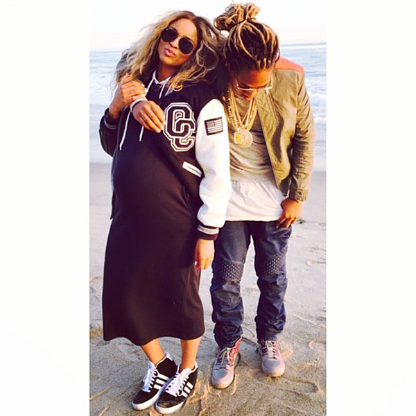 Ciara-shows-off-baby-belly-with-Future