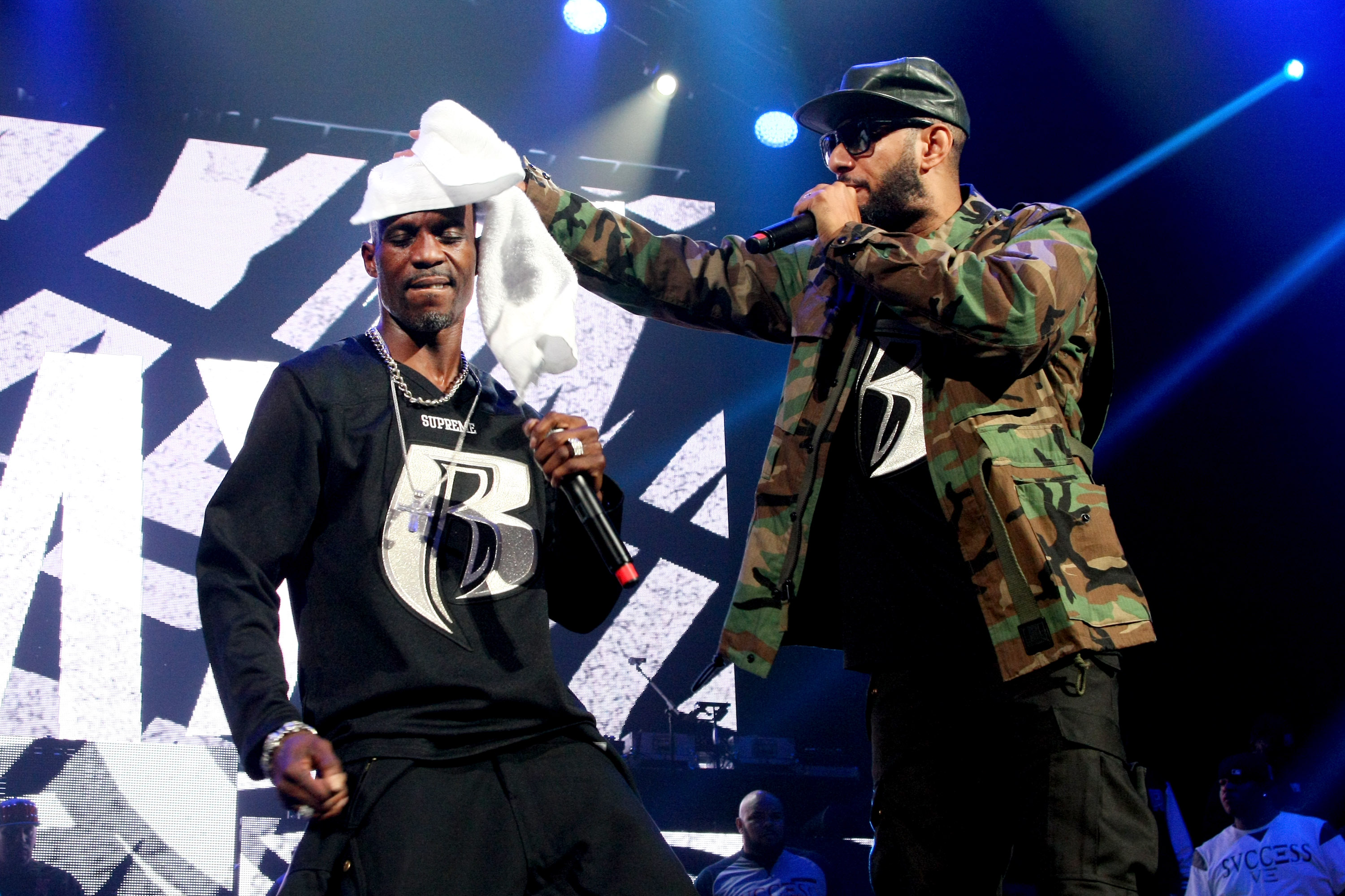 DMX and Swizz Beatz performing