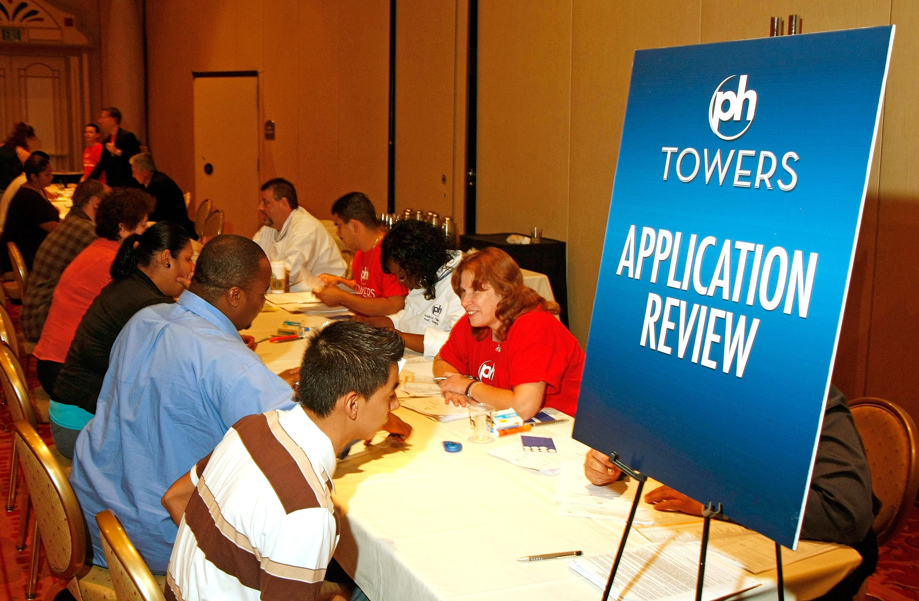 New Las Vegas Resort Complex Holds Job Fair