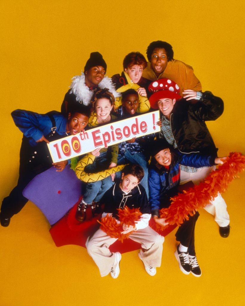 Amanda Bynes and cast of All That photographed in 1999